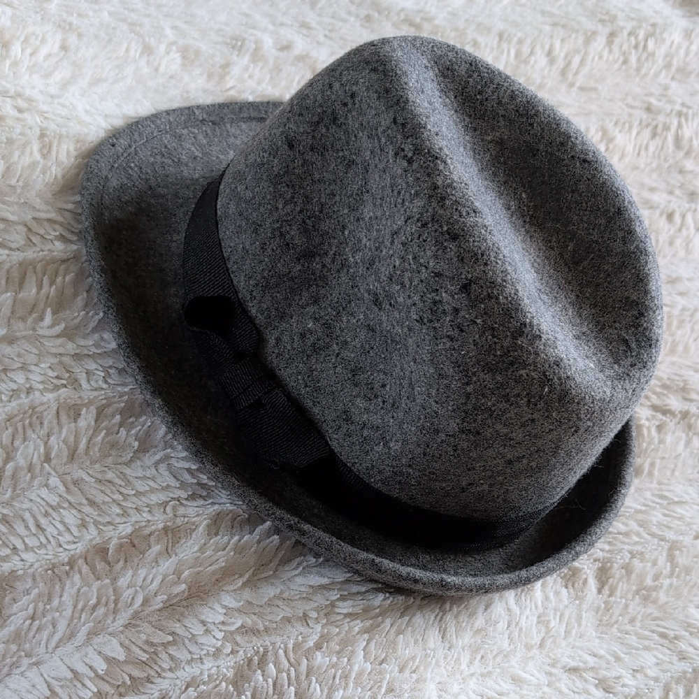 Stylish Vintage Gray Fedora Hat